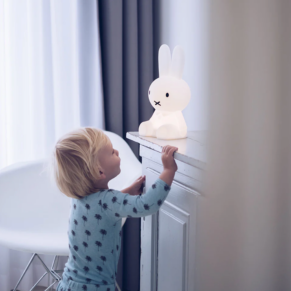 Lámpara Miffy grande LED recargable de Mr Maria, luz nocturna para bebé