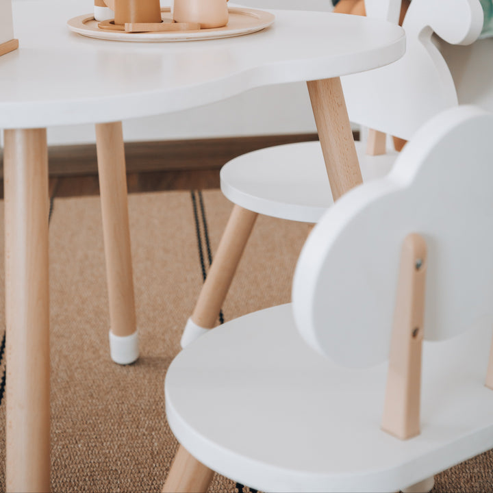 MESA & SILLAS NUBE Y CONEJO