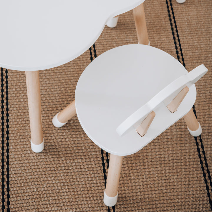 MESA & SILLAS NUBE Y CONEJO