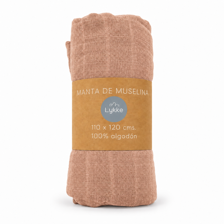 Manta de muselina de bambú caramel Lykke 110x120 cm en su empaque