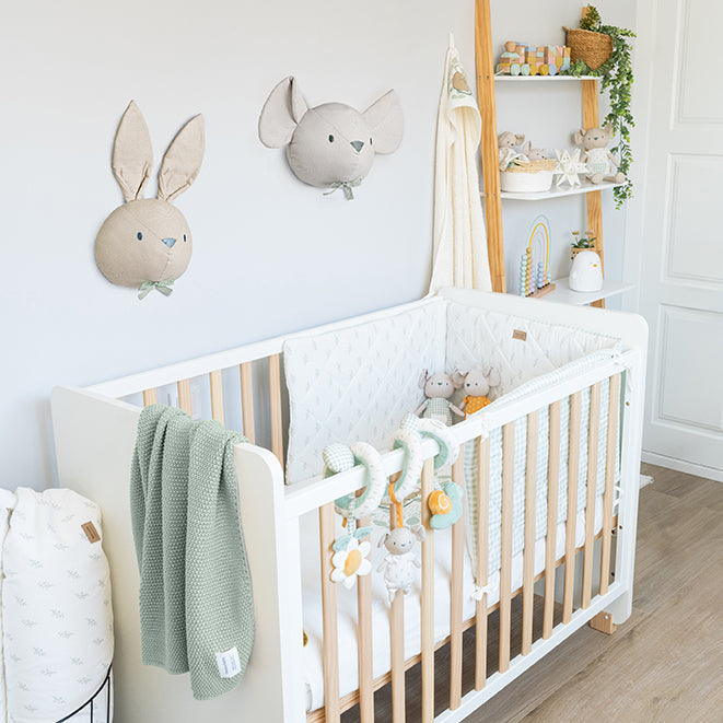 Decoración de pared Cotton Bunnies ambientada